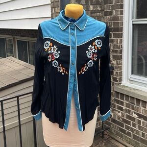Fringe! Embroidered Western-Style Women's shirt- Black & Blue